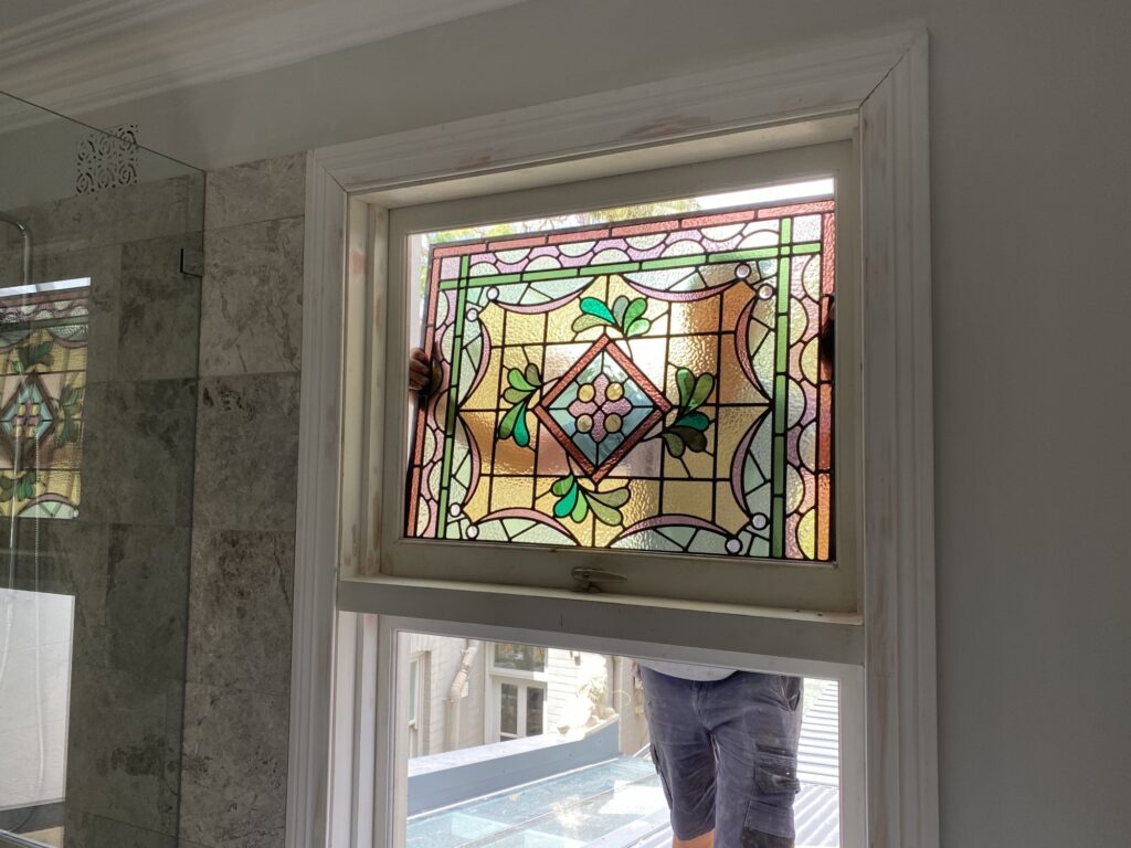 Installing a Victorian style leadlight/ stained glass bathroom window Paddington